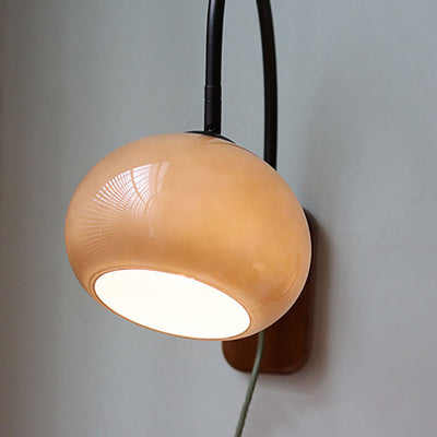 Minimalistyczna Lampa Ścienna Ze Szkła I Litego Drewna | Europejski Design