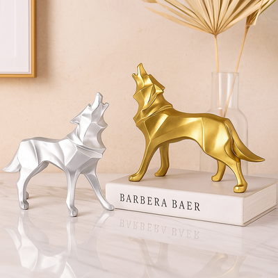 LupoForm | Geometryczny Pomnik Wilka z Ostro Kątem Designu do Nowoczesnych Wnętrz