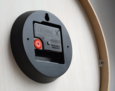 EleQuartz Zegar | Okrągły Zegar Ścienny - Zegar Ścienny z Drewna Skandynawskiego