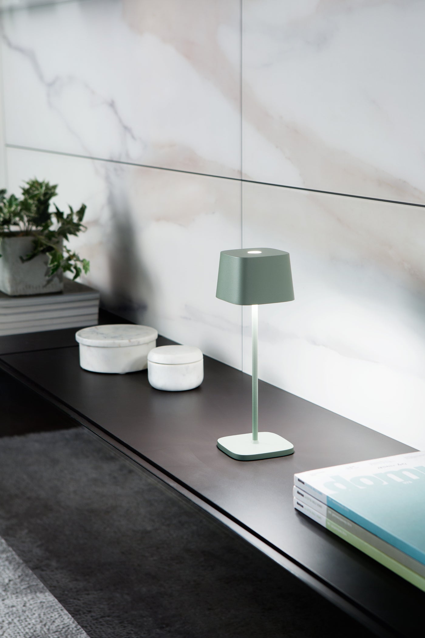 Ofelia Pro | Bezprzewodowa, Ładowalna Lampa Stołowa LED z Dotykowym Sterowaniem