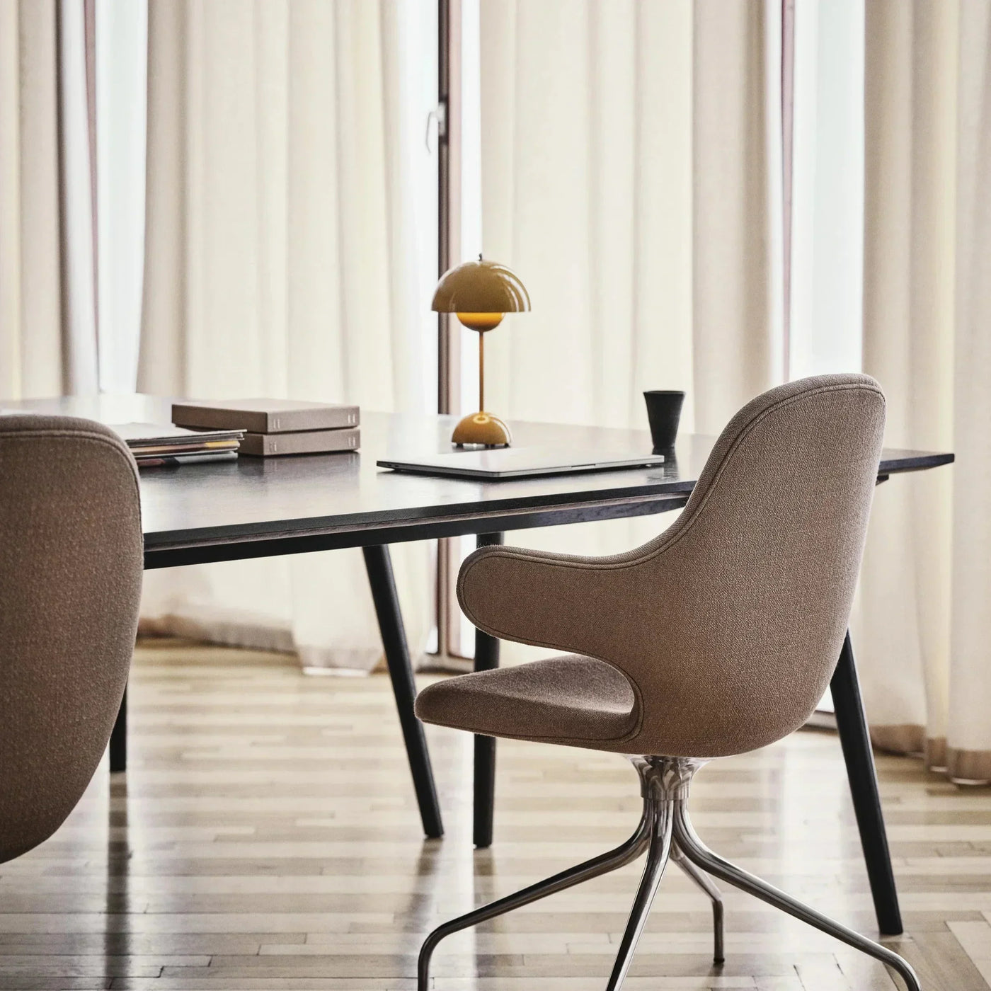 Stüna | Designerska Lampa Stołowa Led Do Biura I Sypialni